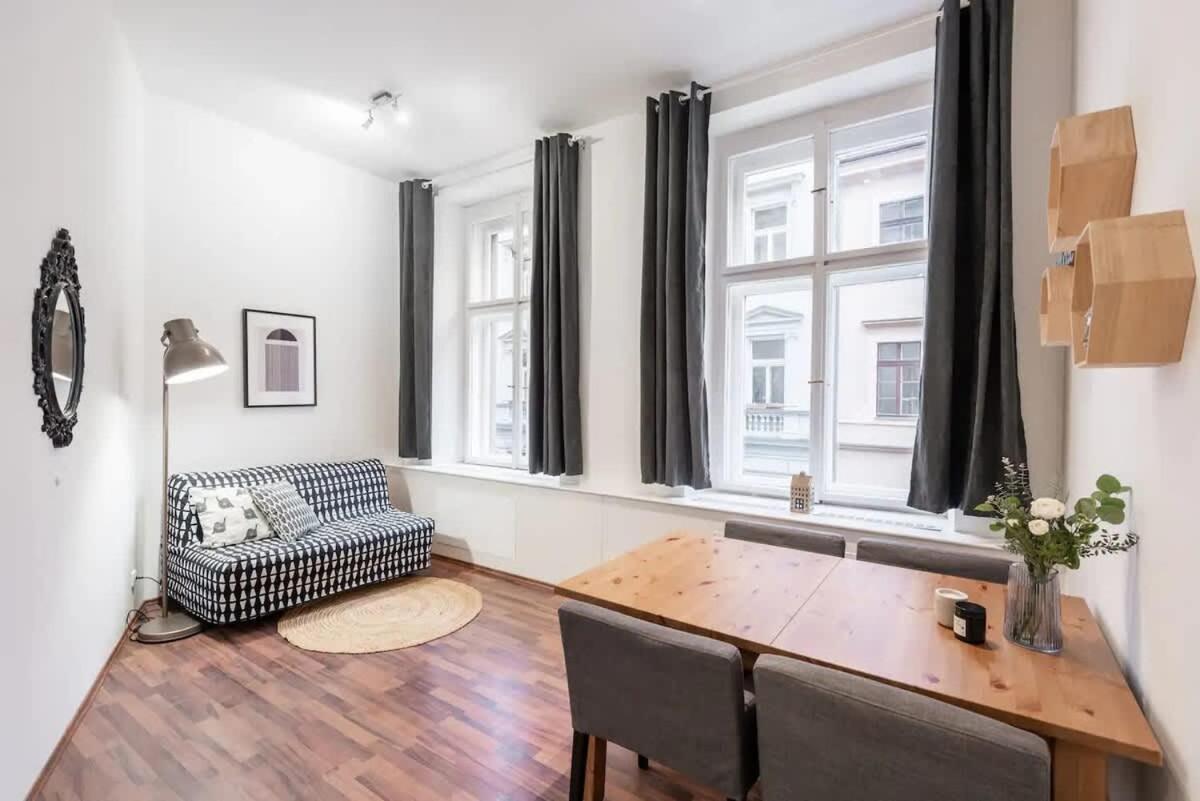 Appartamento Metropolitan With Amenities Praga