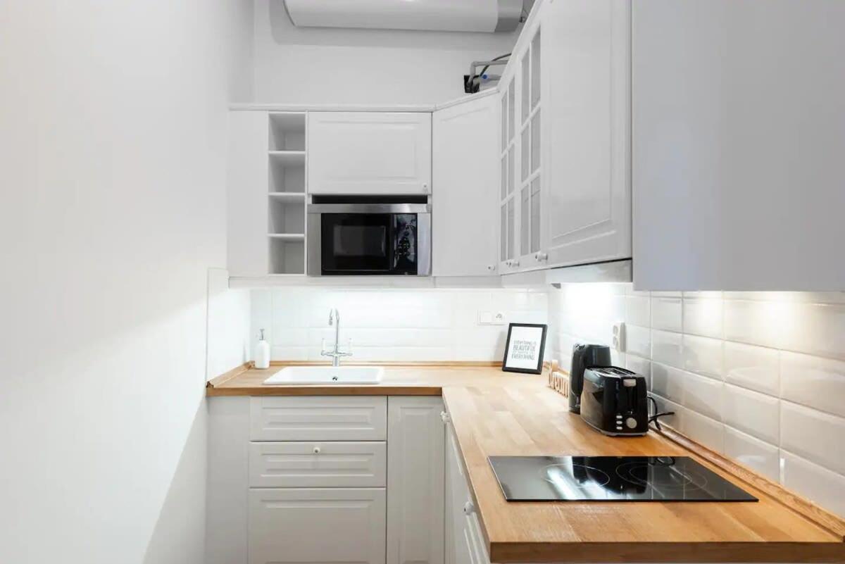 Metropolitan With Amenities Appartamento